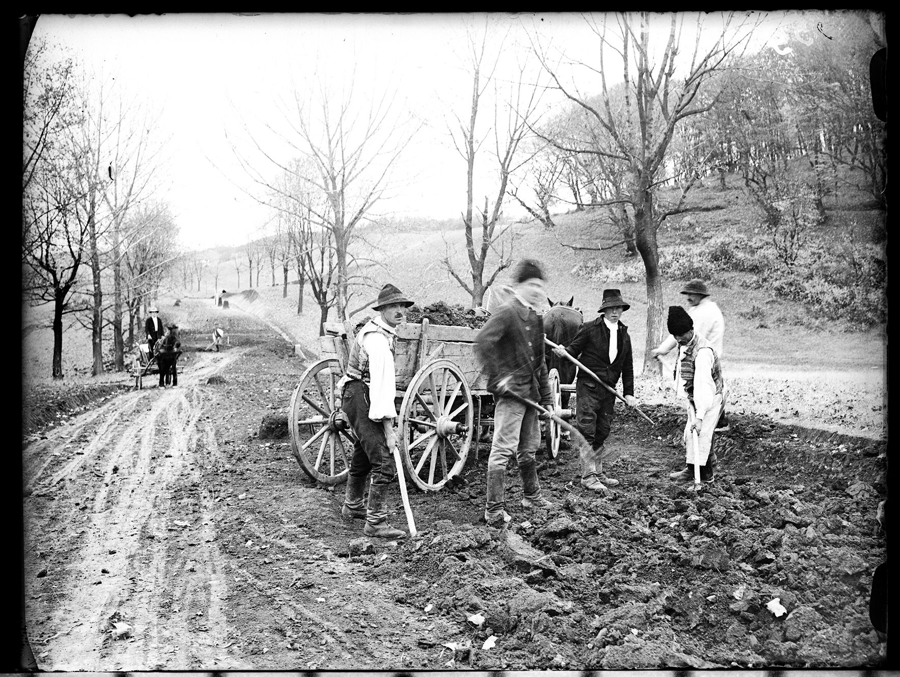 amenajarea_aleii_muzeului_etnografic_1930_a